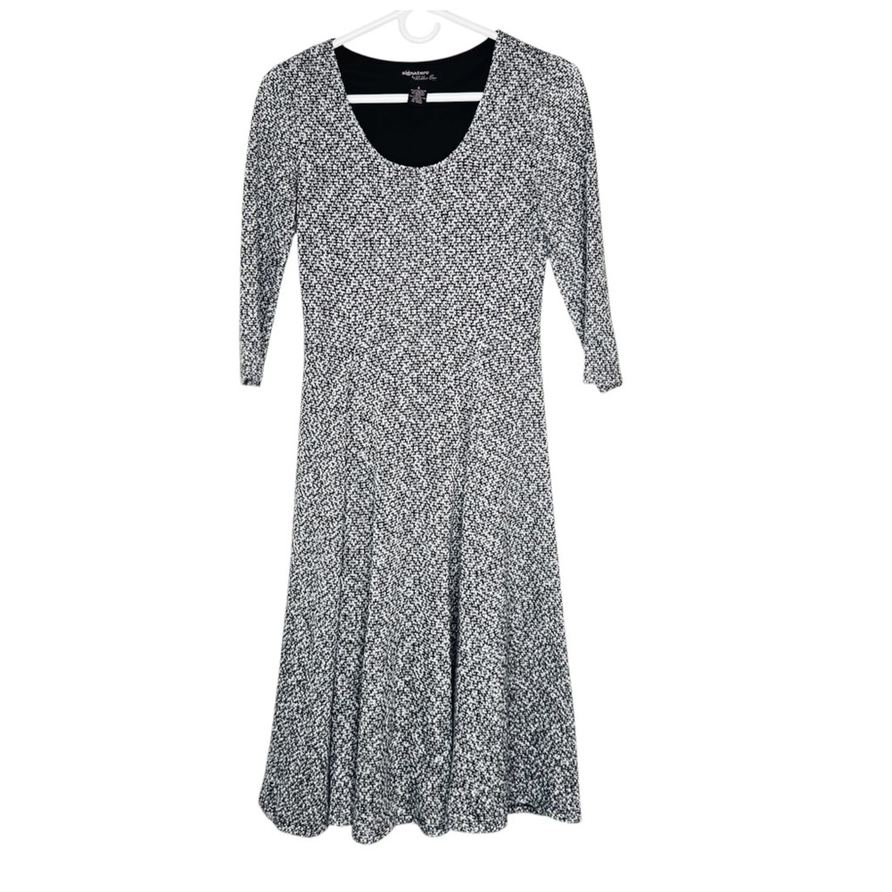 Signature By Robbie Bee Silver Knit Knee Length Dress